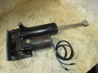 Load image into Gallery viewer, Mercury 125hp 2 Stroke 4 CYL outboard Tilt Trim Unit
