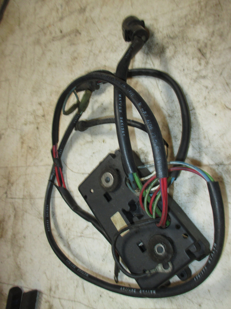 Johnson 2 stroke outboard Wiring Harness / Junction box (584181)