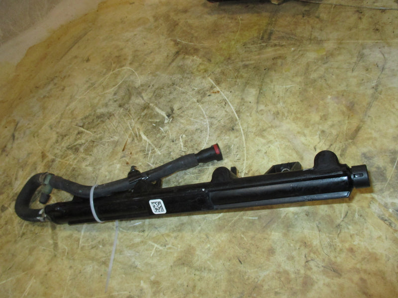 Mercury 1.73 115hp 4 stroke outboard fuel rail (898103T97)