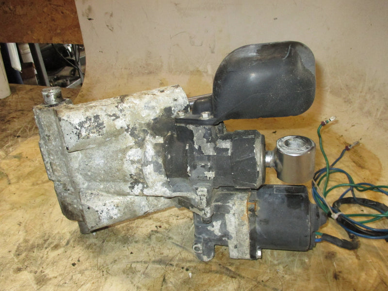 Evinrude Ficht 225hp 2 stroke outboard tilt trim unit