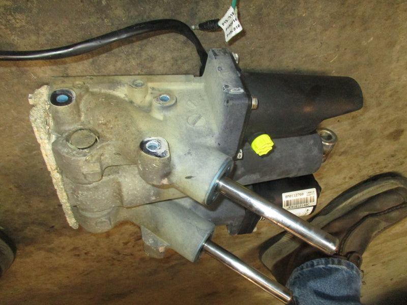 Mercury outboard 200hp V6 4 stroke 3.4L Tilt trim unit