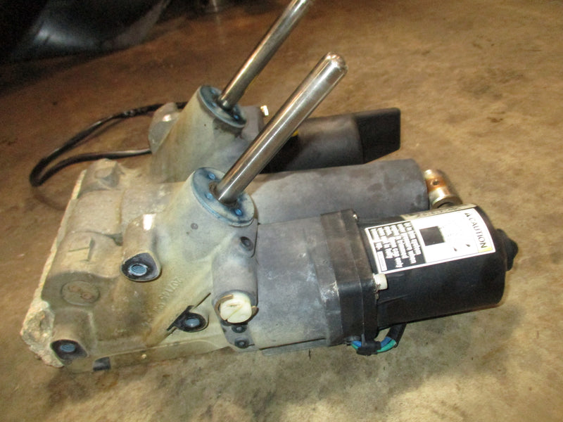 Mercury outboard 200hp V6 4 stroke 3.4L Tilt trim unit