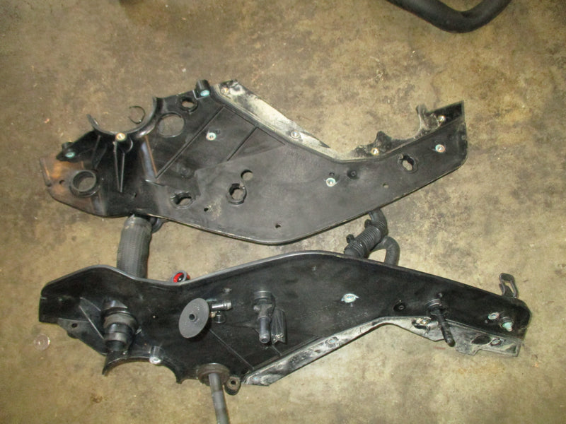 Mercury outboard 200hp V6 4 stroke 3.4L adapter plate 8M0093101 93104
