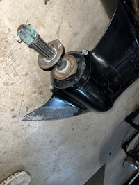 Load image into Gallery viewer, Suzuki DF90 DF115 DF140 25" lower unit
