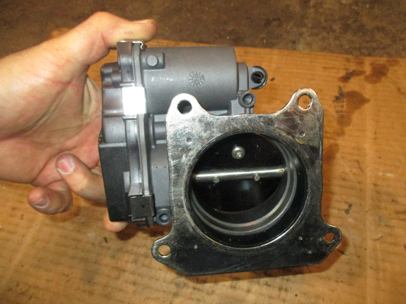 Mercury outboard 200hp V6 4 stroke 3.4L Throttle Body 8M6007245
