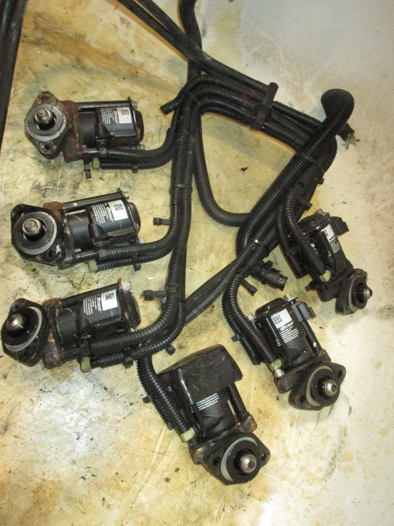 Evinrude Ficht 225hp 2 stroke outboard fuel injector set (5004284) (5004285)