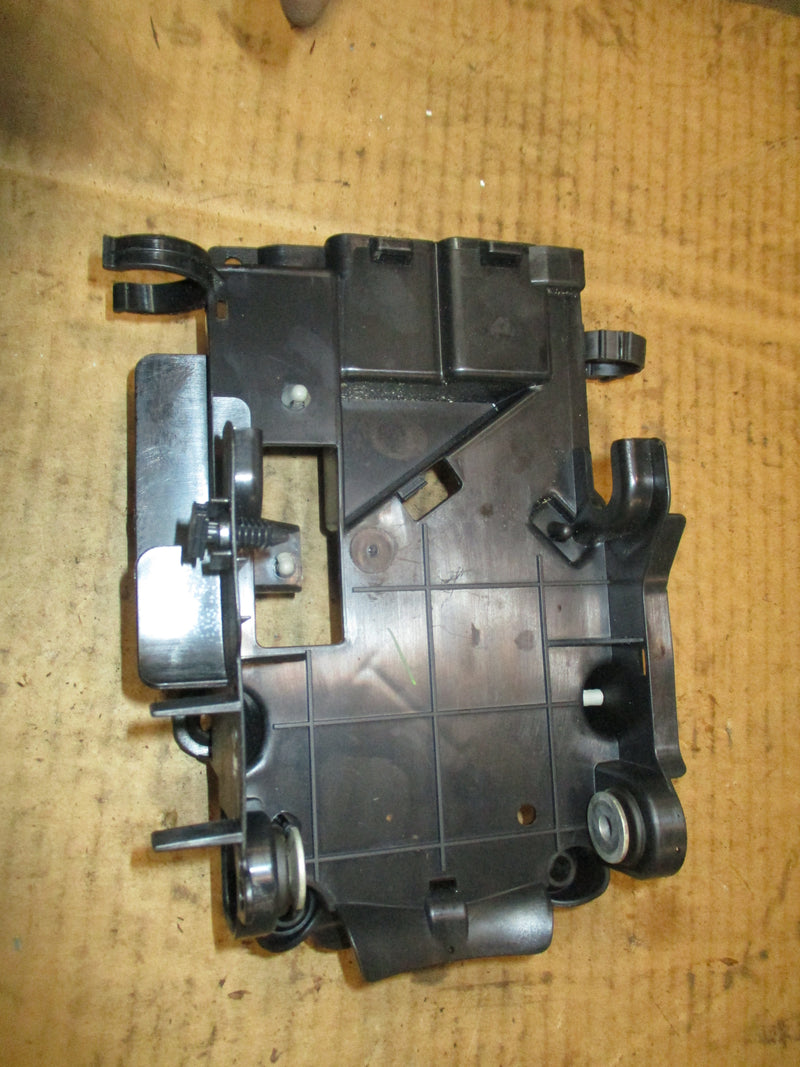 Mercury outboard 200hp V6 4 stroke 3.4L electronics bracket 8M0142685