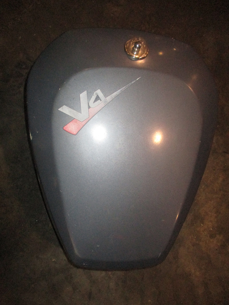 Yamaha 130hp 2 stroke outboard top cowling