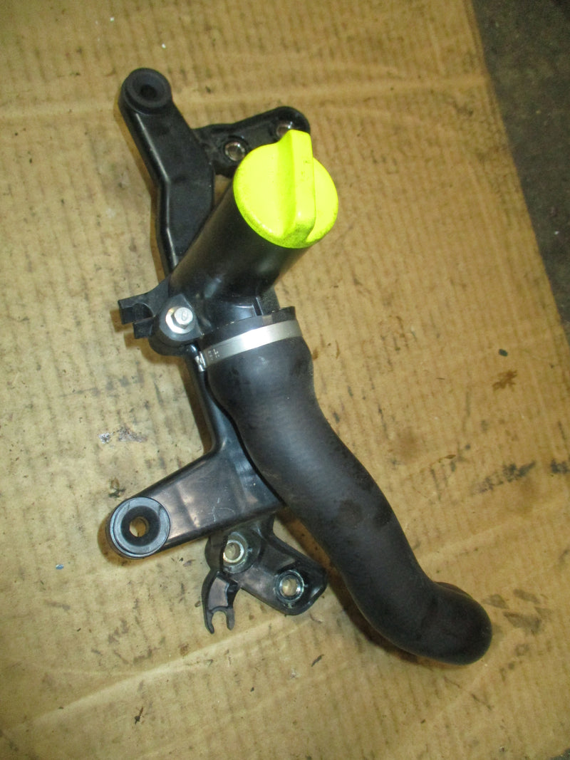 Mercury outboard 200hp V6 4 stroke 3.4L oil fill tube 8M0142478