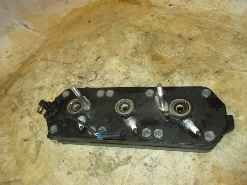 Mercury optimax 150hp 2 stroke outboard starboard cylinder head (858406-c)