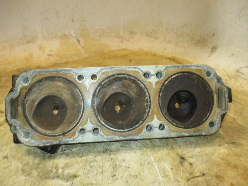Mercury optimax 150hp 2 stroke outboard starboard cylinder head (858406-c)