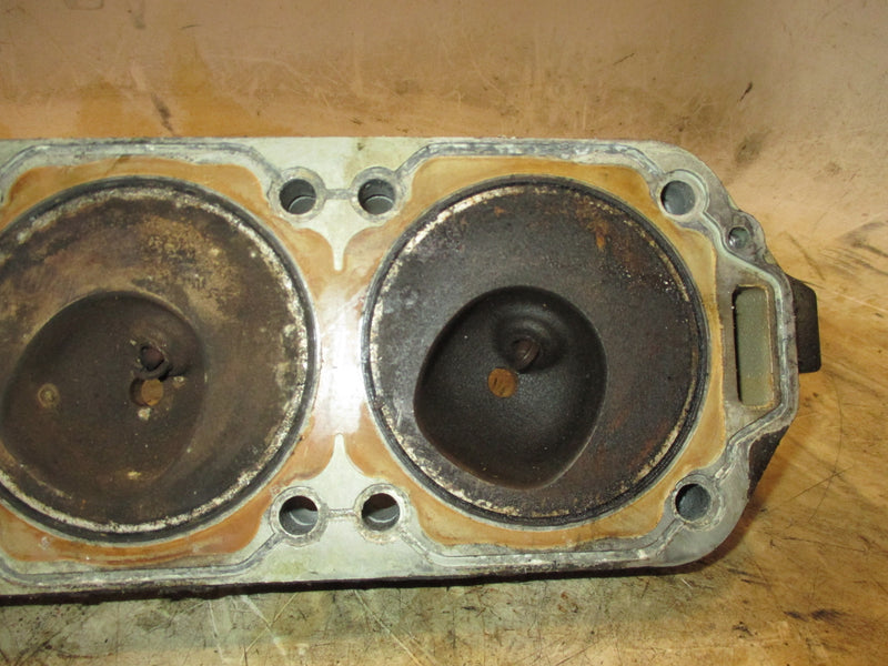 Mercury optimax 150hp 2 stroke outboard starboard cylinder head (858406-c)