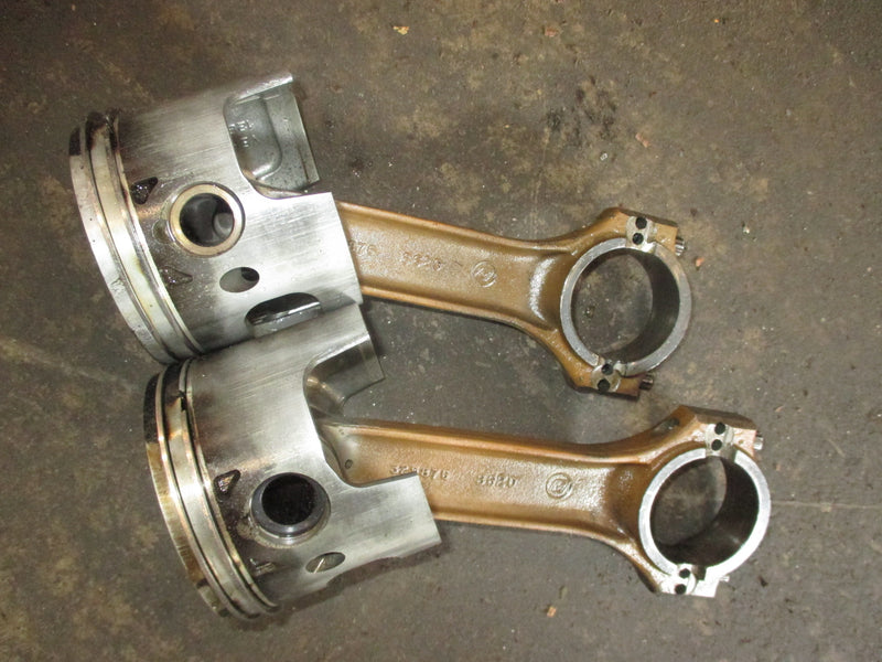 Johnson 225hp 2 Stroke outboard starboard piston