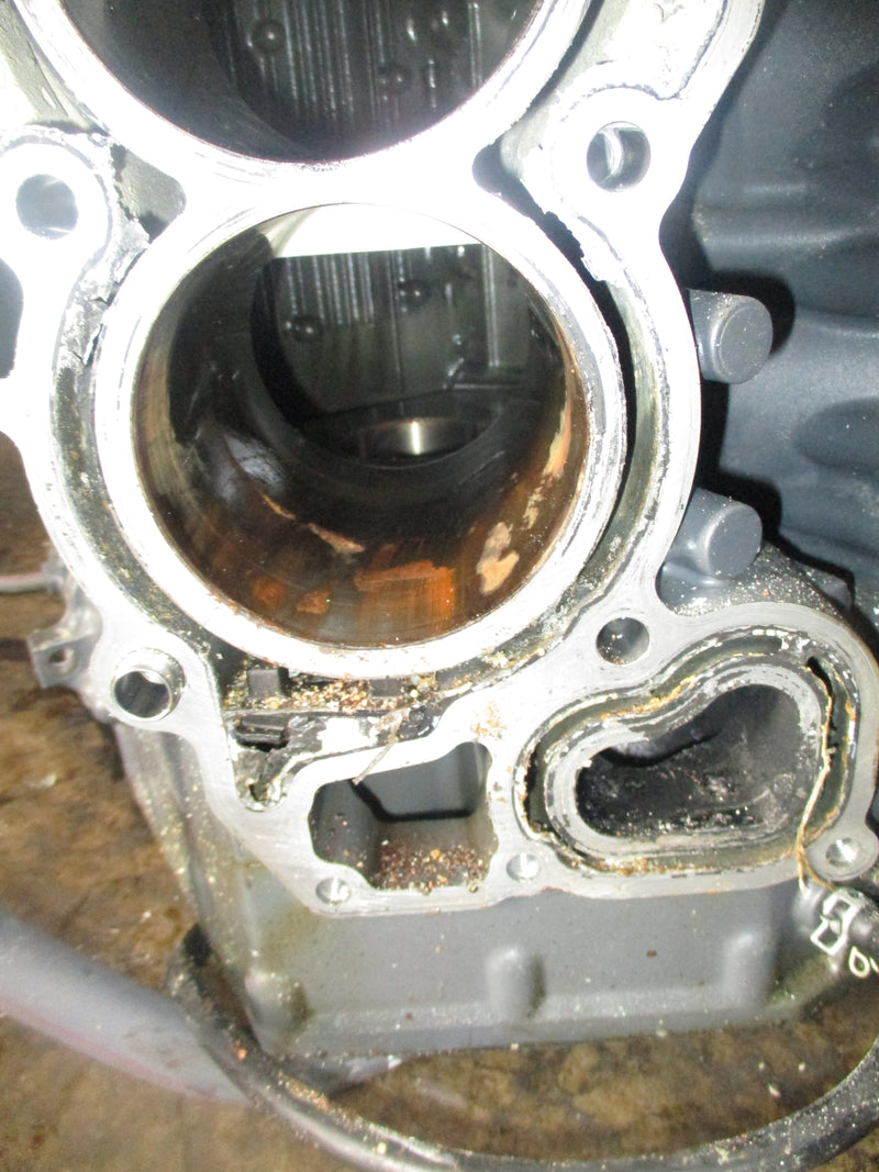 Yamaha 350hp 4 stroke outboard crankcase block (6AW-02)