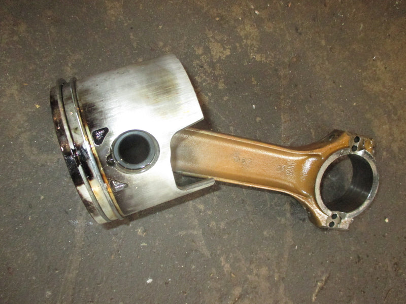 Johnson 225hp 2 Stroke outboard oversized piston (.030)