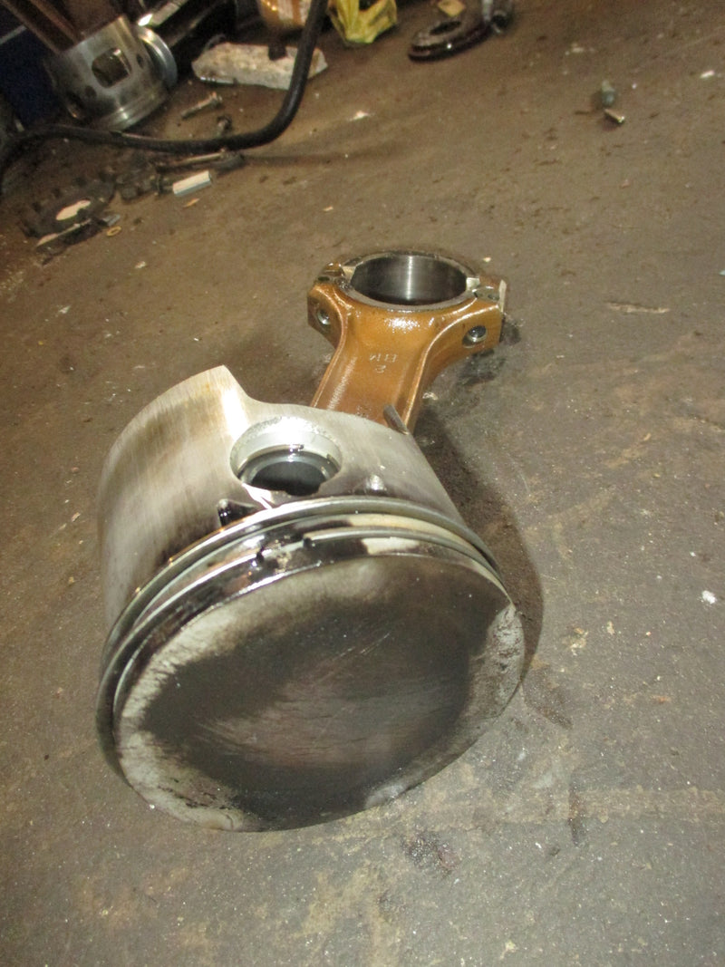 Johnson 225hp 2 Stroke outboard oversized piston (.030)