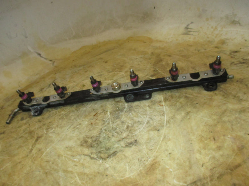 Mercury 225hp Verado 4 stroke outboard fuel rail and injector set (8M0006027)