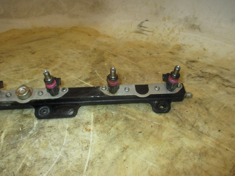 Mercury 225hp Verado 4 stroke outboard fuel rail and injector set (8M0006027)