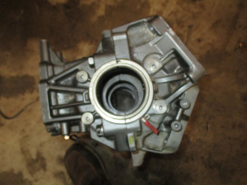 Suzuki DT150 outboard crankcase block
