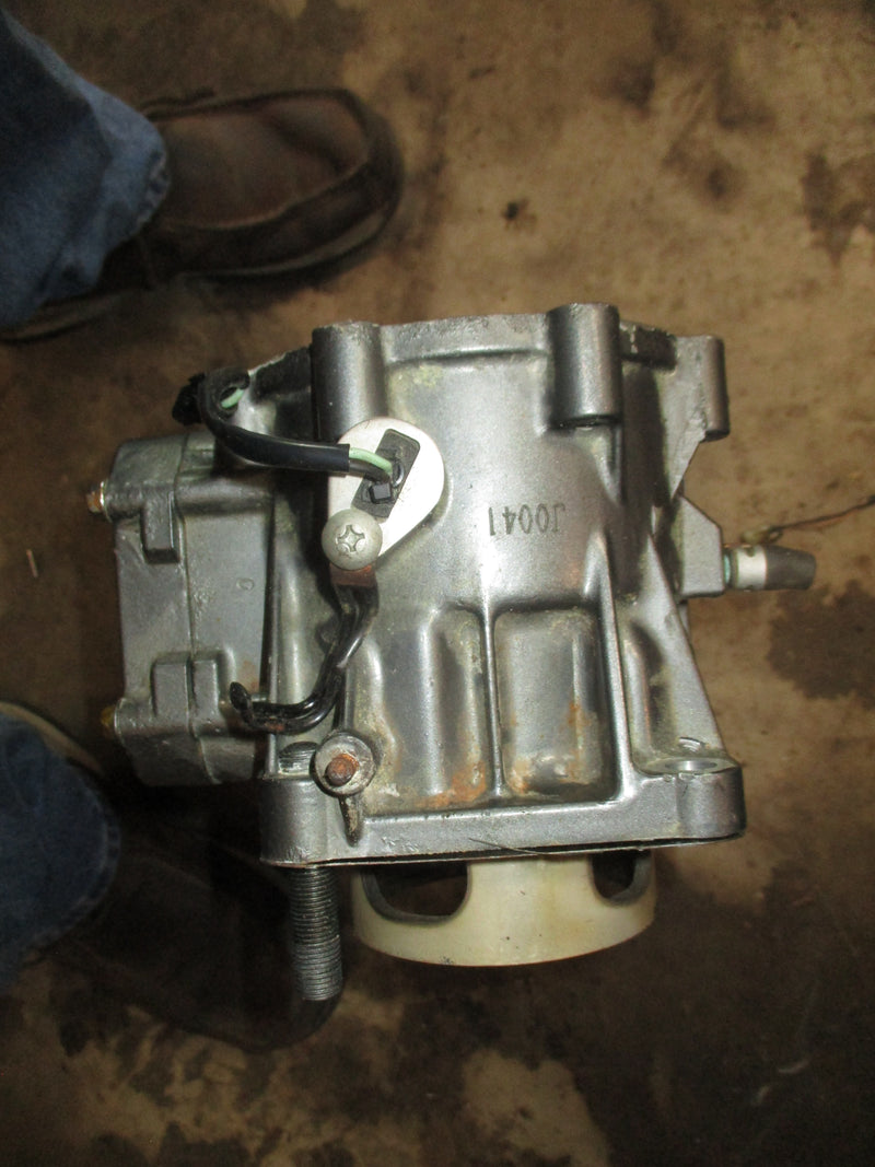 Suzuki DT150 outboard starboard cylinder block