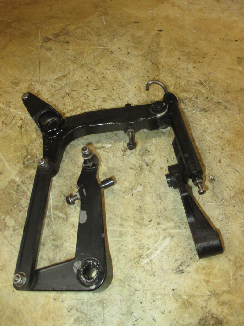 Johnson 225hp 2 Stroke outboard throttle bracket with timing advance (396714)