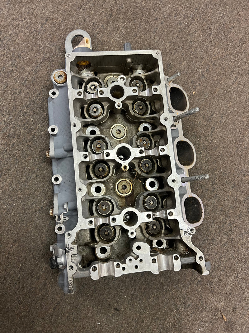 Suzuki DF350A 350hp outboard starboard cylinder head 11103-98L11
