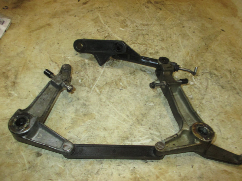 Johnson 225hp 2 Stroke outboard throttle bracket with timing advance (396714)