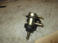 Load image into Gallery viewer, Suzuki DT115 / DT200 fuel pressure regulator 15760-92E01 #30
