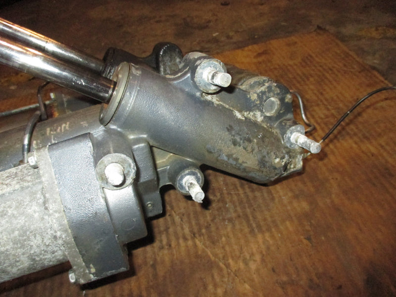 Yamaha 250hp OX66 2 stroke outboard tilt trim unit