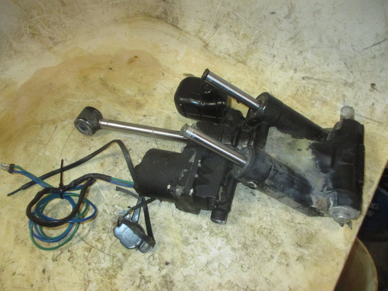 Evinrude ETech 200hp 2 Stroke Outboard Tilt Trim Unit (5007662)