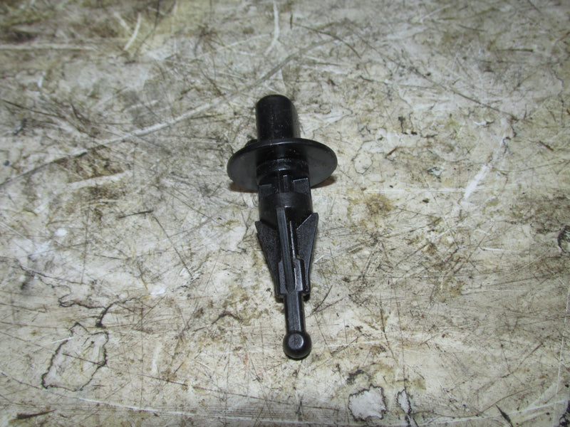 Suzuki DF140 140hp 4 Stroke Outboard Inlet temp sensor (13650-52G00)