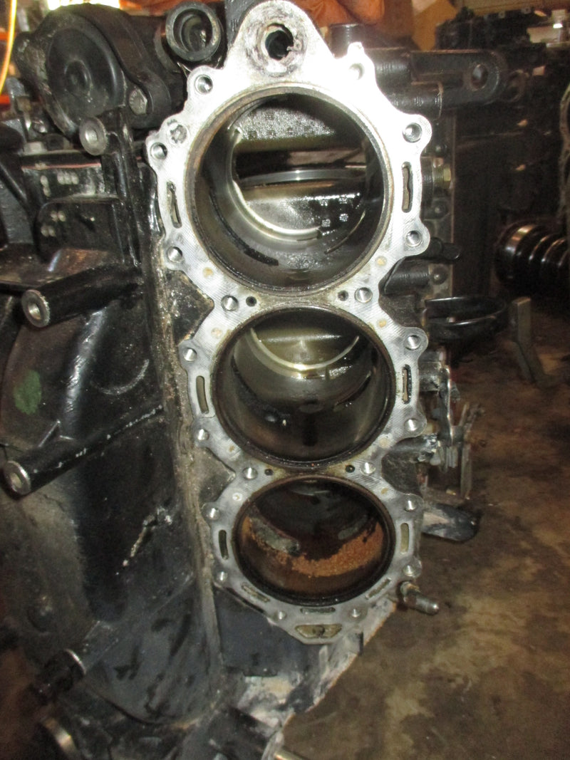 Evinrude ETech 200hp 2 Stroke Outboard Crankcase Block