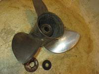 Load image into Gallery viewer, Evinrude 90hp 2 Stroke outboard stainless propellor (389948-13 3/8x17)
