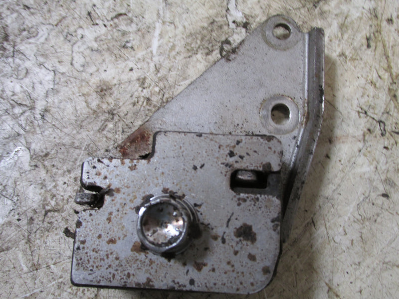 Suzuki DF140 140hp 4 Stroke Outboard Throttle/Shift cable holder (67341-90J01)