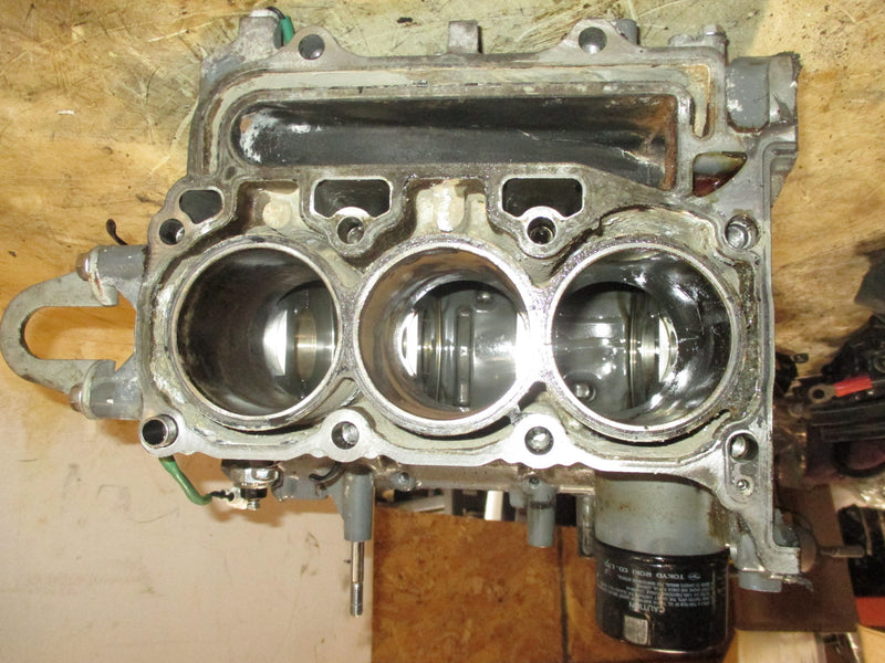 Suzuki DF50 50hp outboard crankcase block