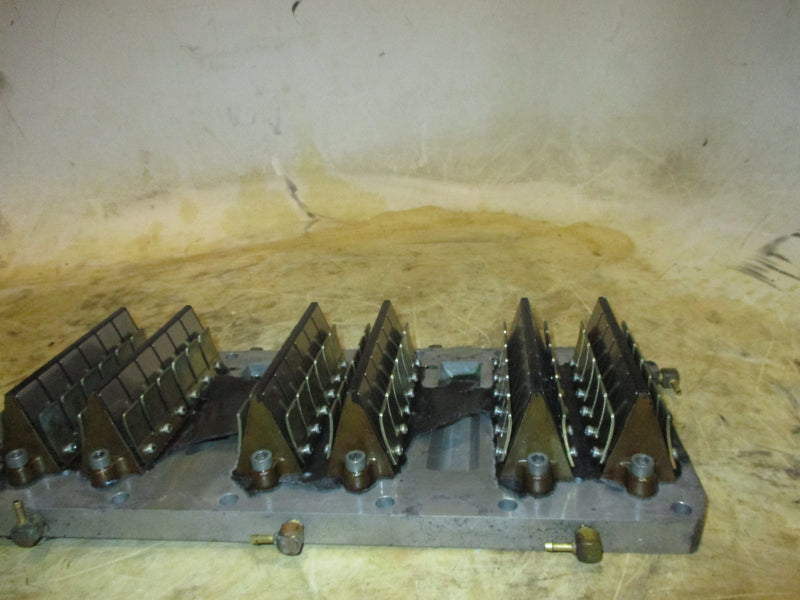 Mercury optimax 225hp 2 stroke outboard manifold and reeds