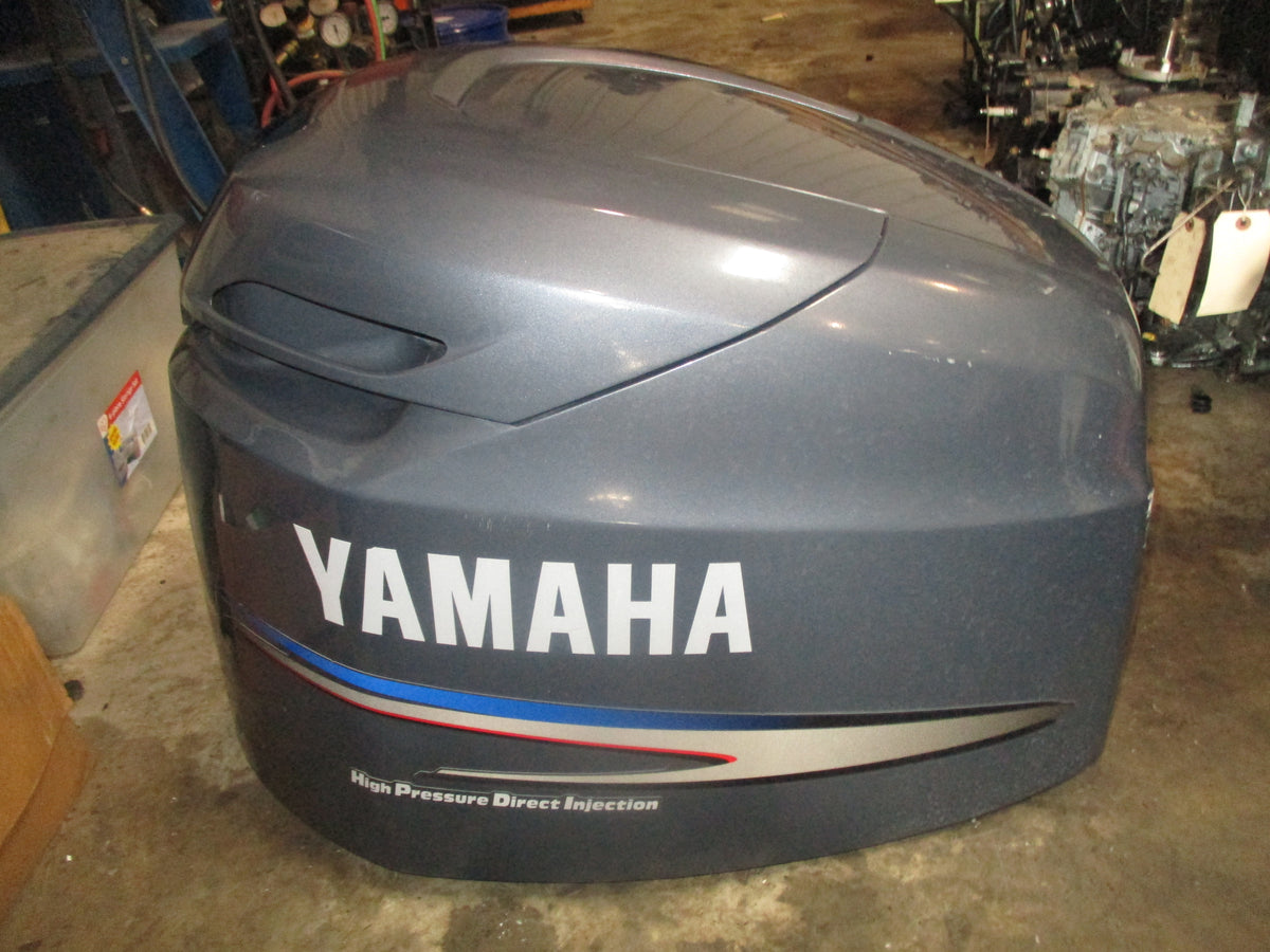 Yamaha HPDI 200hp 2 stroke outboard top cowling