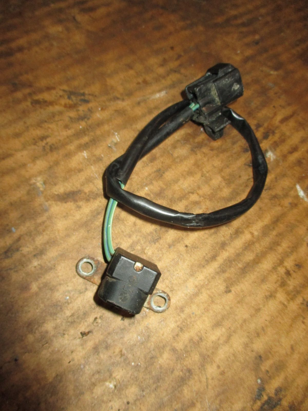 Yamaha 250hp OX66 2 stroke outboard crank position sensor (61A-85895-00)