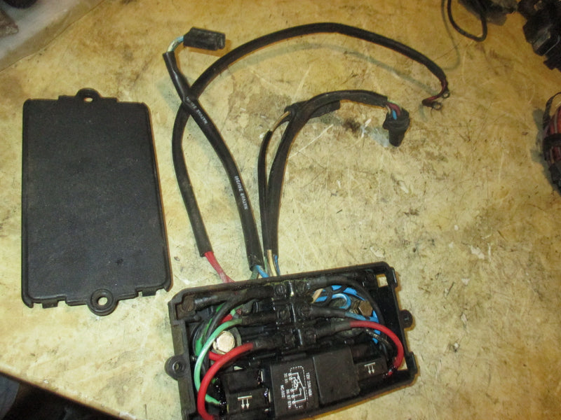 Evinrude 90hp 2 Stroke outboard junction box with relays (583106)