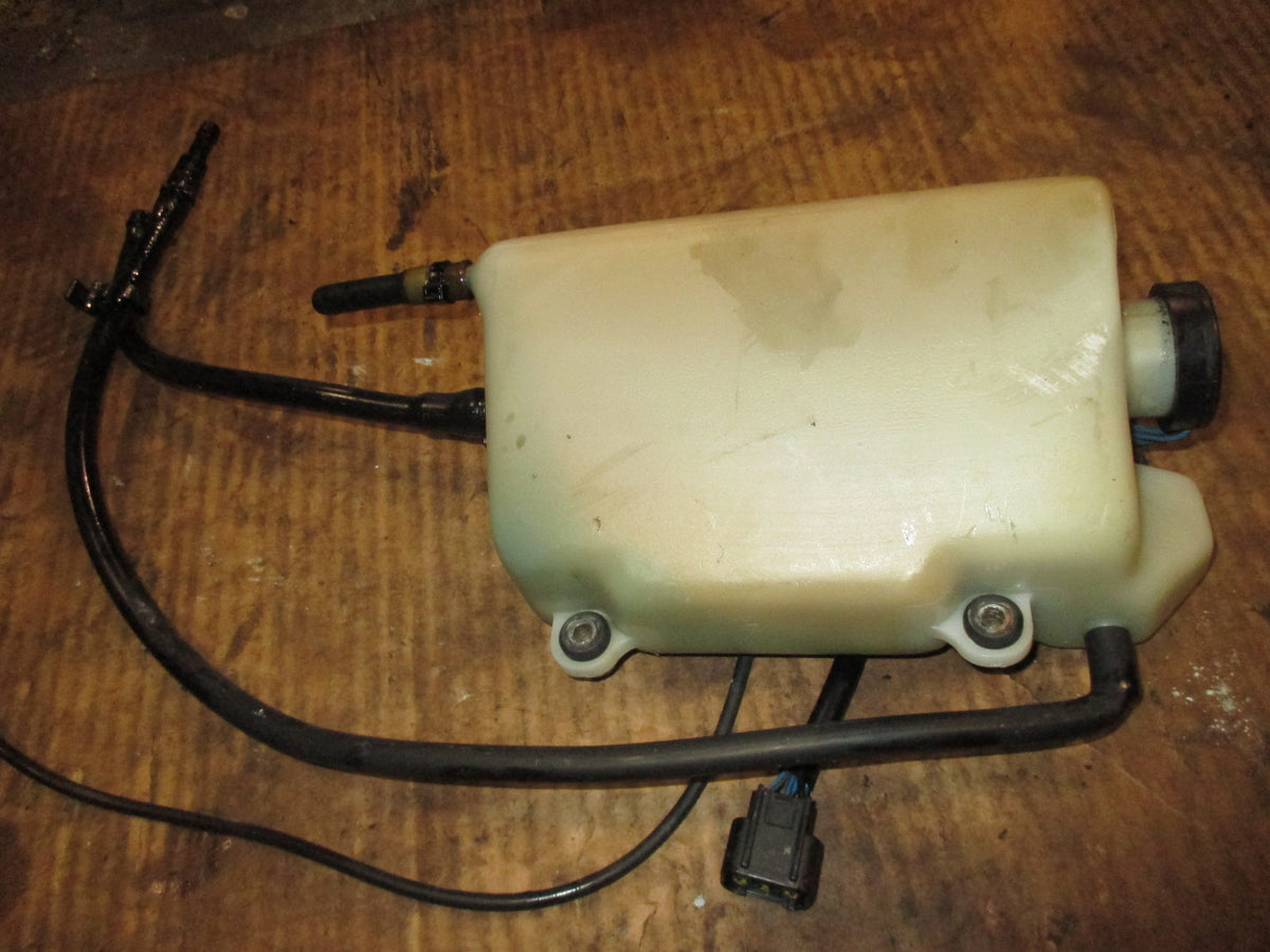 Yamaha 250hp OX66 2 stroke outboard oil tank and sensor (61A-21750-00)