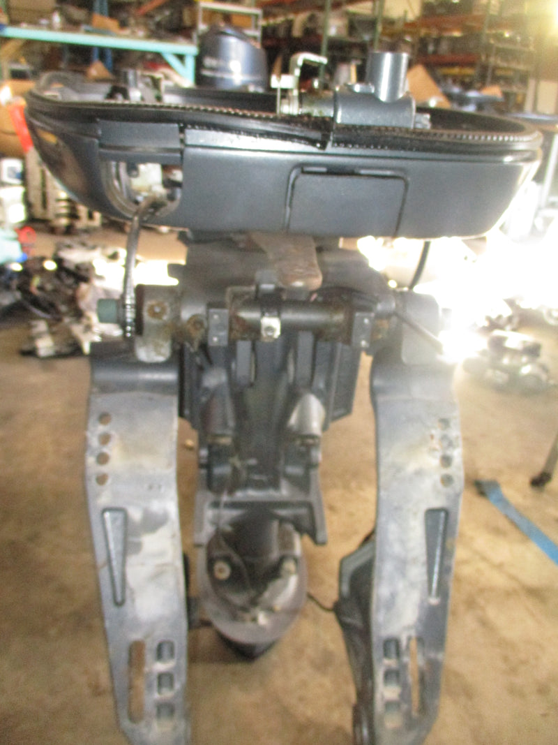Yamaha HPDI 200hp 2 stroke outboard 25" shaft mid section