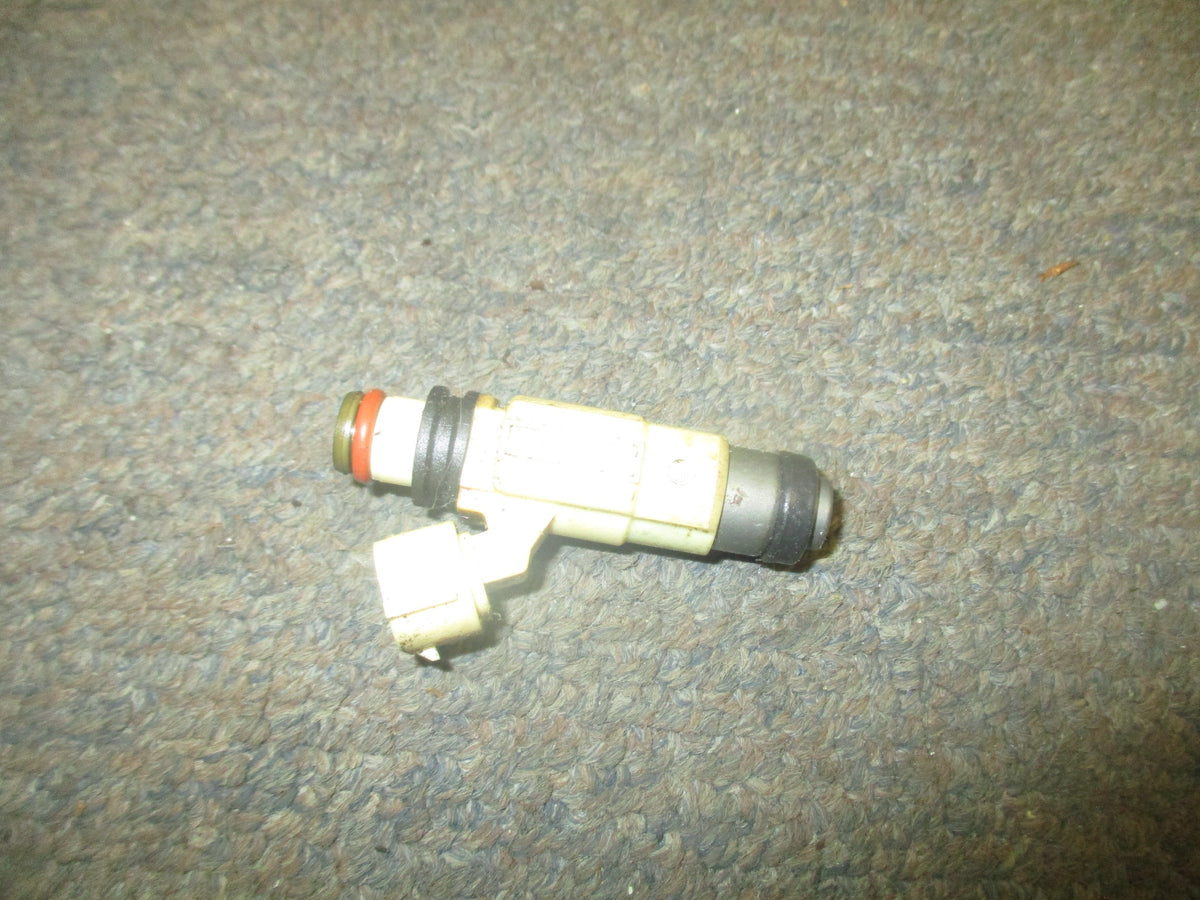 Yamaha 225hp 4 stroke outboard fuel injector (69J-13761-00-00)