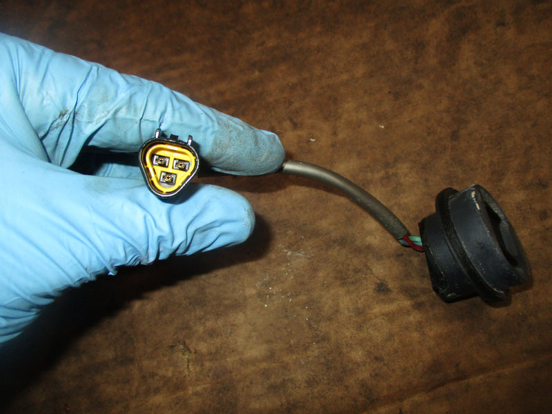 Yamaha HPDI 200hp 2 stroke outboard tilt trim switch (6R3-82563-00-00)