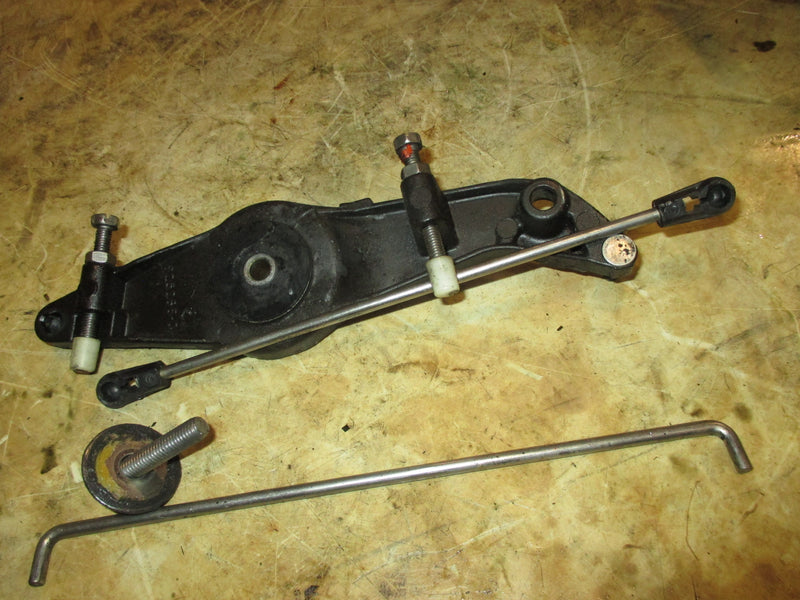 Mercury optimax 225hp 2 stroke outboard throttle bracket (825268)
