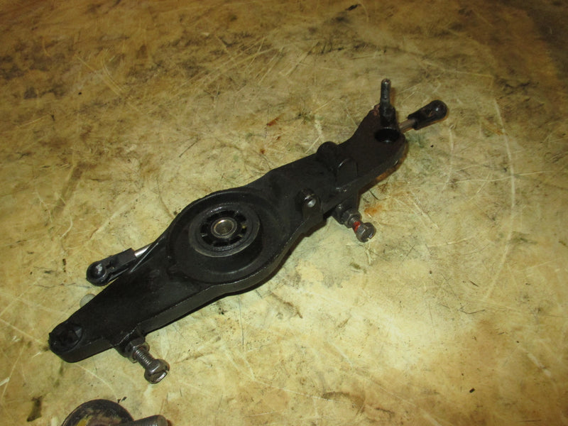 Mercury optimax 225hp 2 stroke outboard throttle bracket (825268)