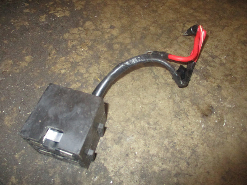 Yamaha 250hp OX66 outboard fuse box with 2 fuses (61A-82150-00-00)