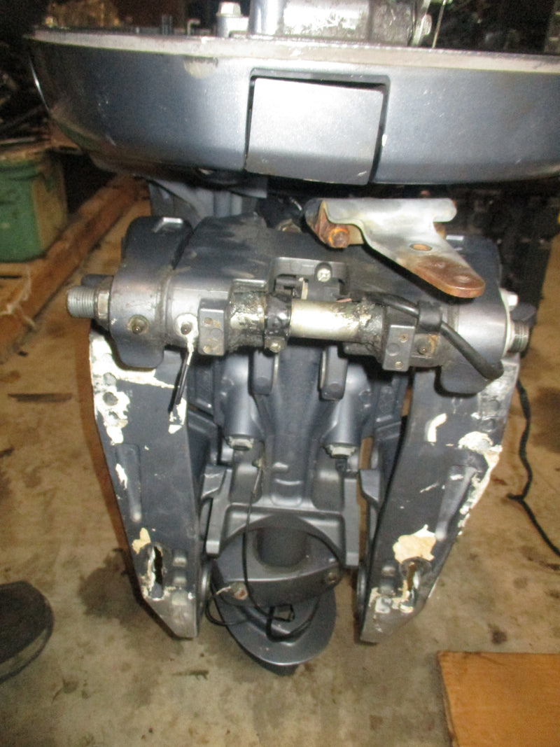 Yamaha 115hp 4 stroke outboard 25" shaft mid section