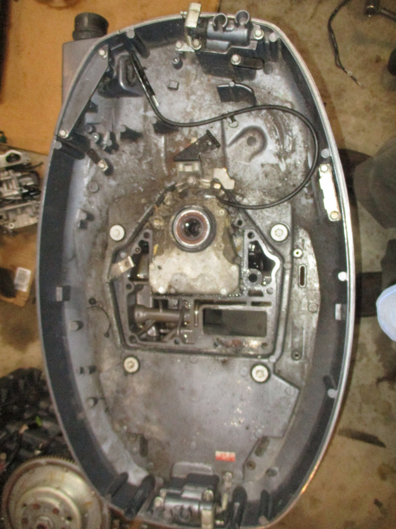 Yamaha 115hp 4 stroke outboard 25" shaft mid section