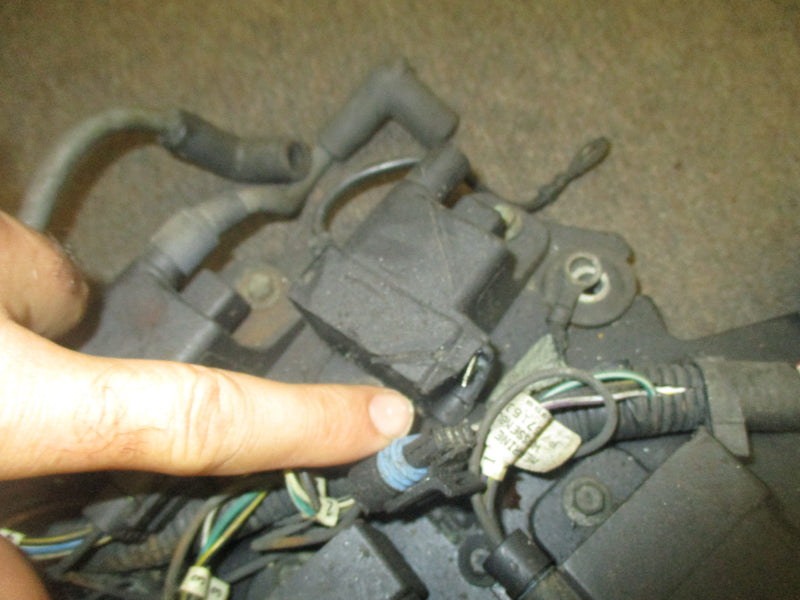 Mercury 150hp 2 stroke outboard ignition coil and harness set 84-857163 A1