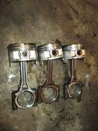 Load image into Gallery viewer, Suzuki DF30 30hp 4 stroke outboard piston and rod set of 3

